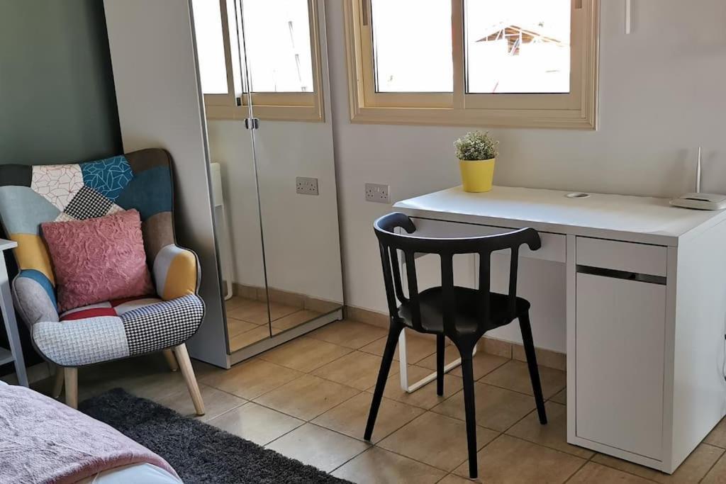 Pretty And Quiet Studio, With Wifi And Parking Limassol Extérieur photo